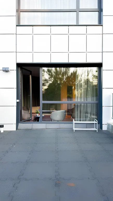 Стильная квартира у моря с террасой