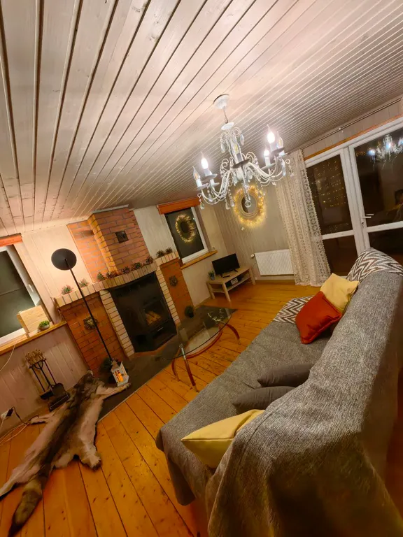 Коттедж Уютный дом с бассейном, с баней, беседка, камин, барбекю — Скоково