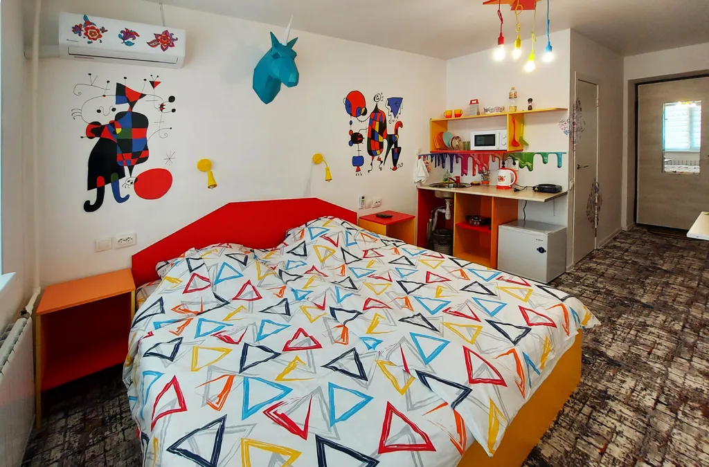 Квартира Студия Клюква в тихом районе с бесконтактным заселением — аренда посуточно в Саратов