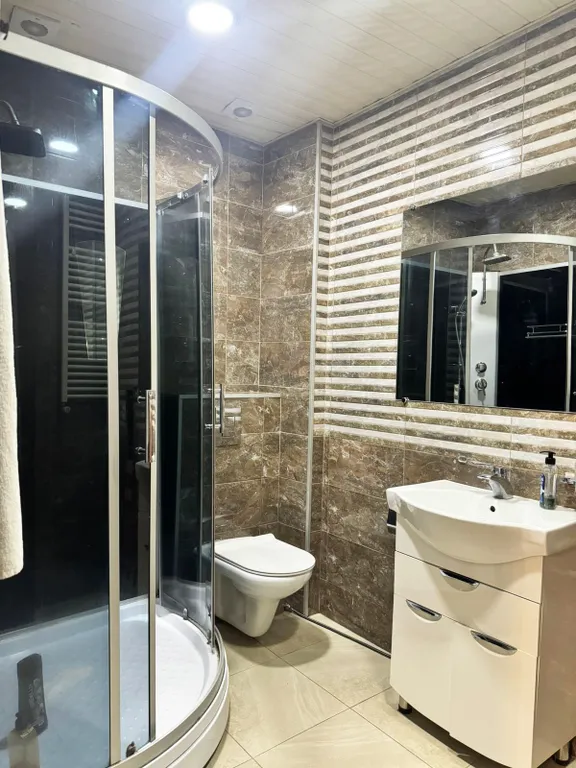 Двукомнатная квартира в бизнес  центре