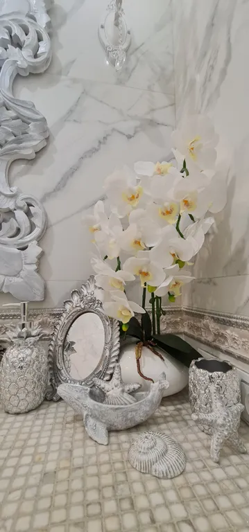 Шикарная 4-комнатная квартира у моря (Royal Apartment on Krymskaya 22)