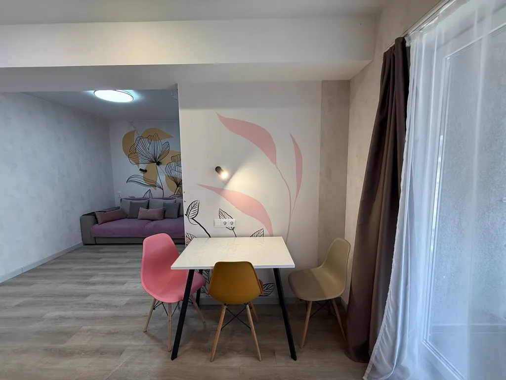 Евродвухкомнатная квартира для всей семьи с видом на море и горы