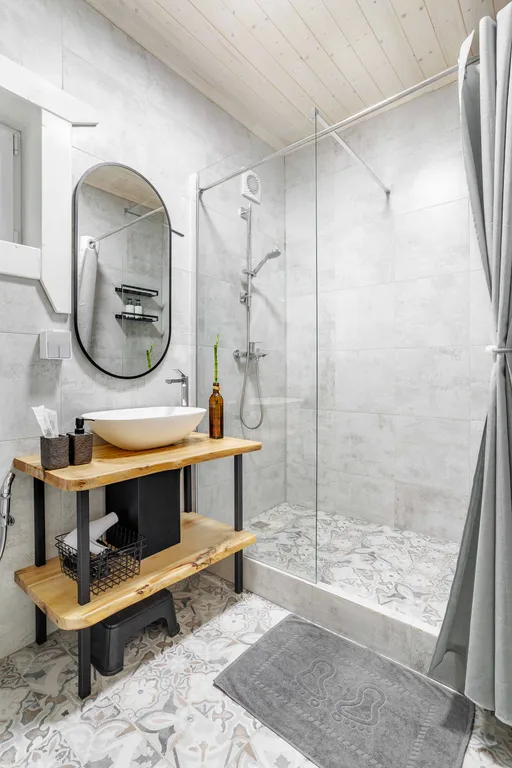 Коттедж "ДЫШИ"...Уютный  Дом в лесу — Светлый