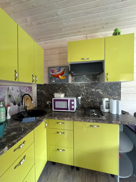 Уютный домик Альма Виладж у Москва реки