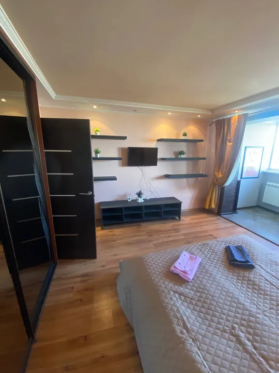 Уютная двушка рядом с центром и со станцией