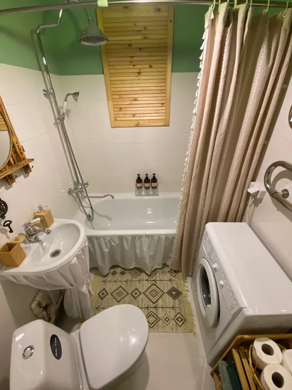 Двухкомнатная квартира Восьмидесятые в самом центре с видом на Волгу