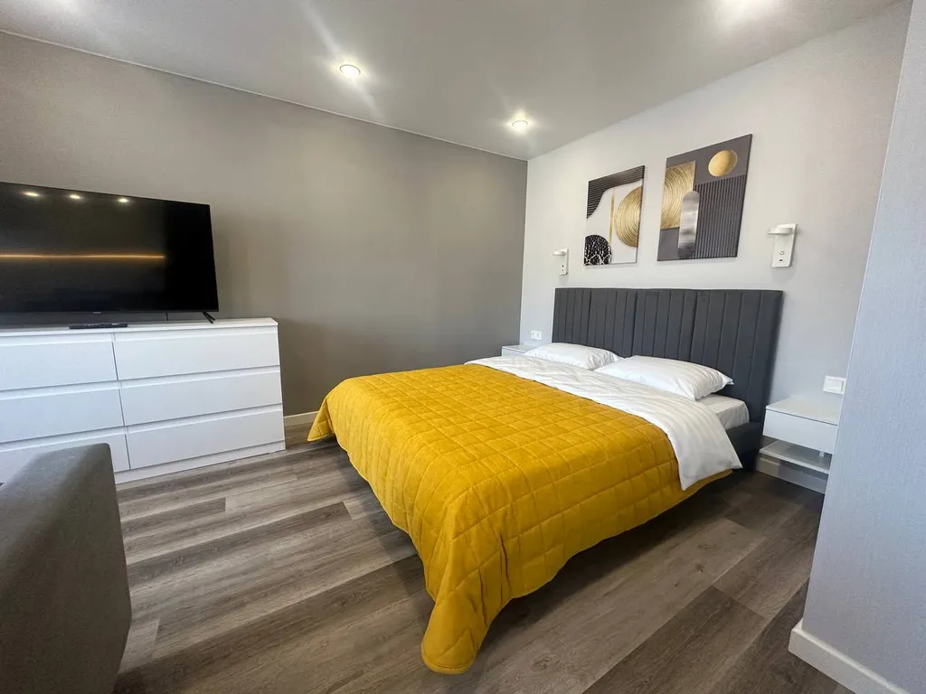 Современная квартира-студия в центре города