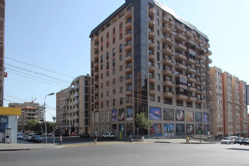 Метро Апартамент