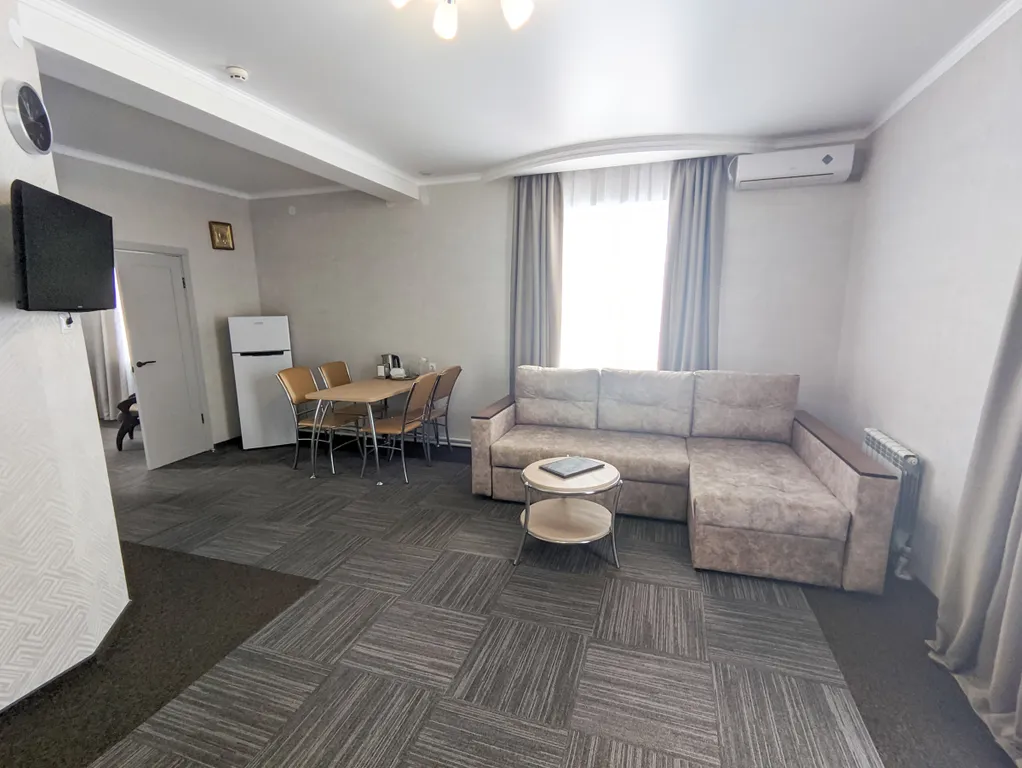 Люкс с видом на горы и Волгу