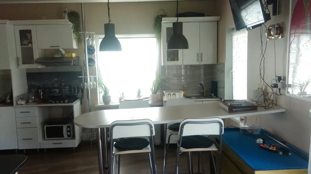 Уютный дом на берегу озера с сауной