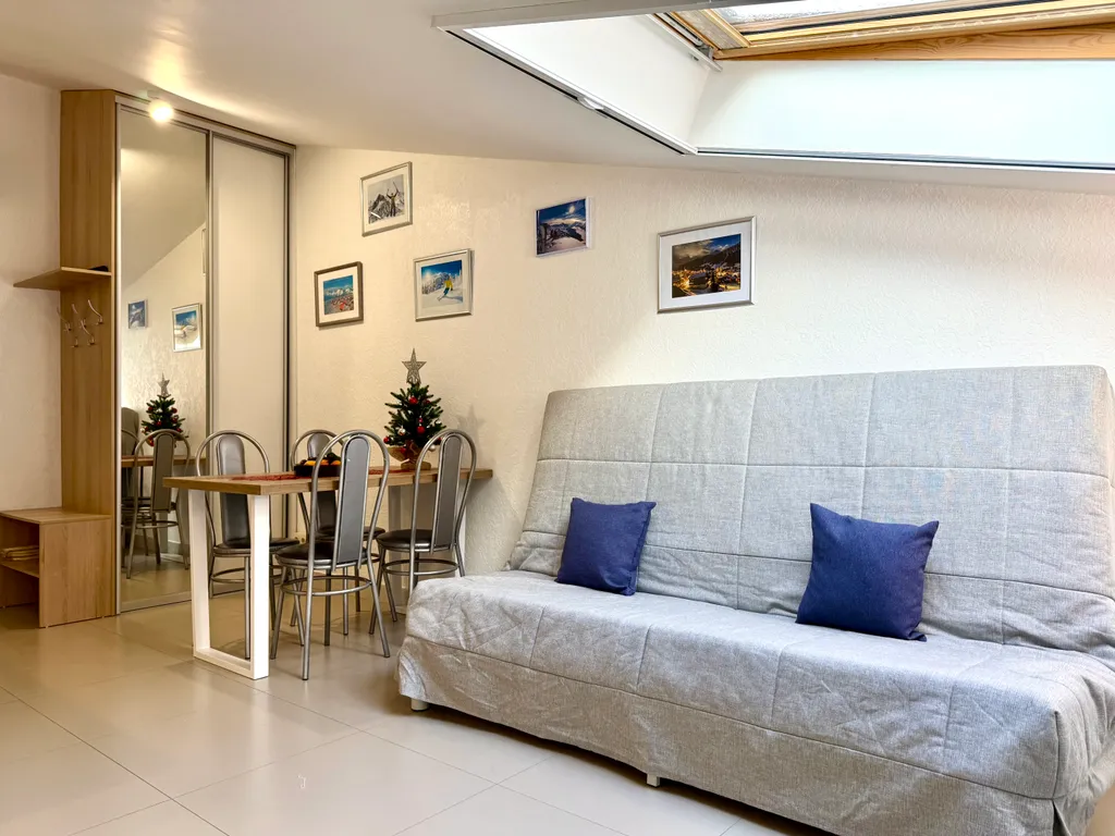 №4 полулюкс на мансардном этаже