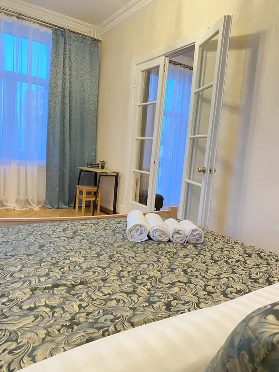 Квартира Уютная трехкомнатная квартира на Охотном ряду. — Москва