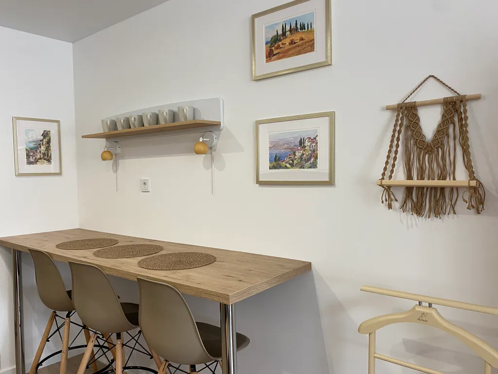 Студия в стиле Сканди с видом на Кремль