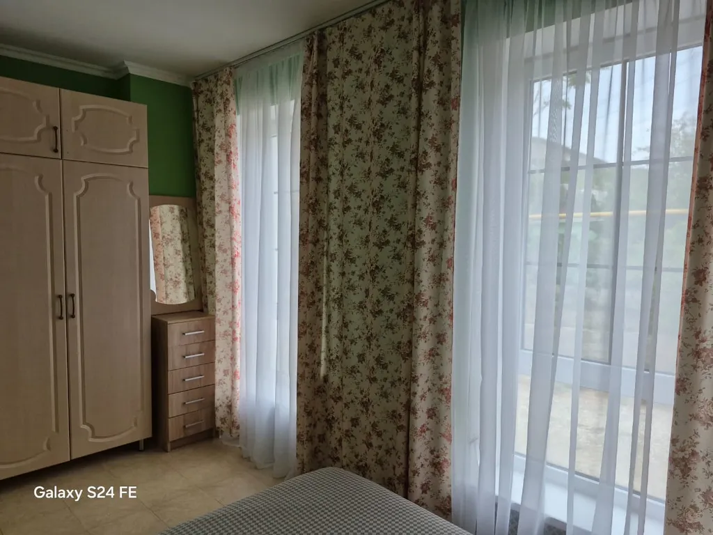 Дом с видом на море и Генуэзскую крепость