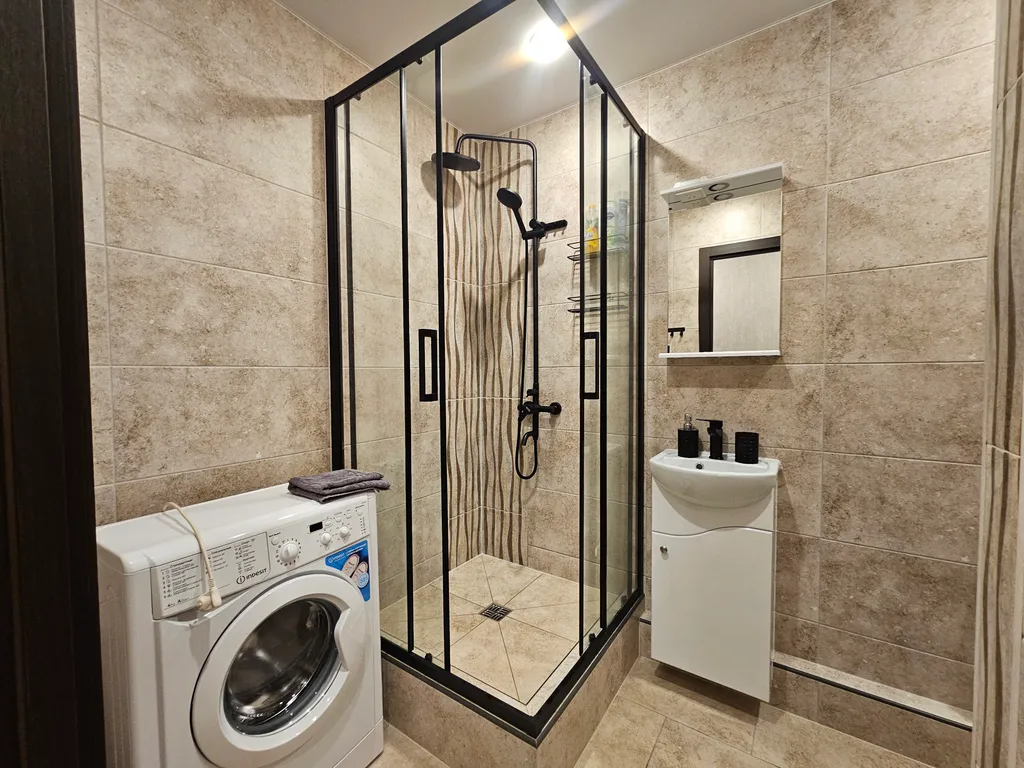 Улучшенная студия вблизи метро Парнас