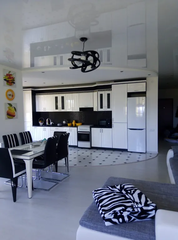 Студия в элитном доме с видом на море