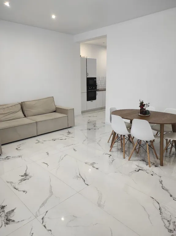 Коттедж Просторный дом — Лобня