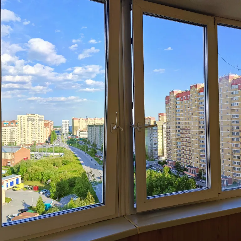 Квартира Красивая большая квартира. ТРЦ Остров — Тюмень