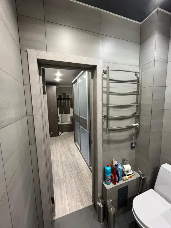 Просторная уютная квартира с дизайнерским ремонтом