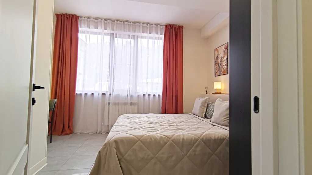 Дизайнерский апартамент с двумя спальнями