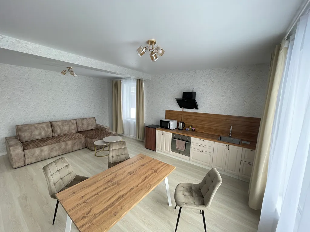 Уютный дом в черте города