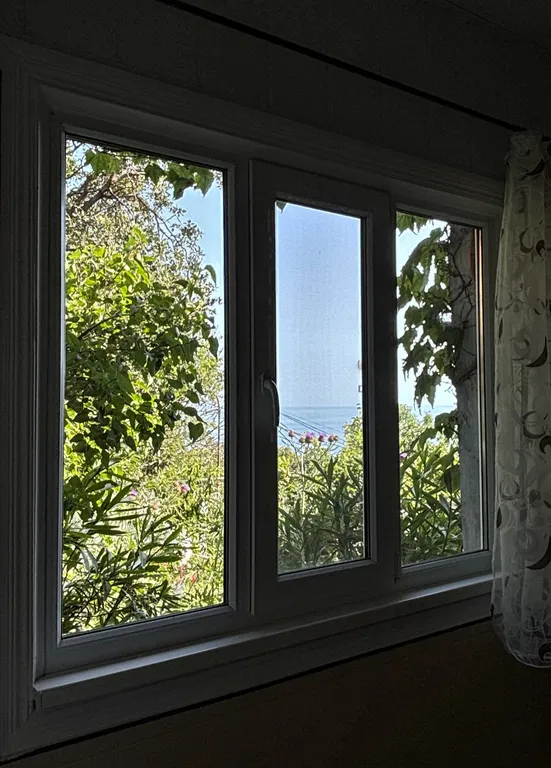 Коттедж Дом с отдельным двором в зелёной зоне — Кацивели