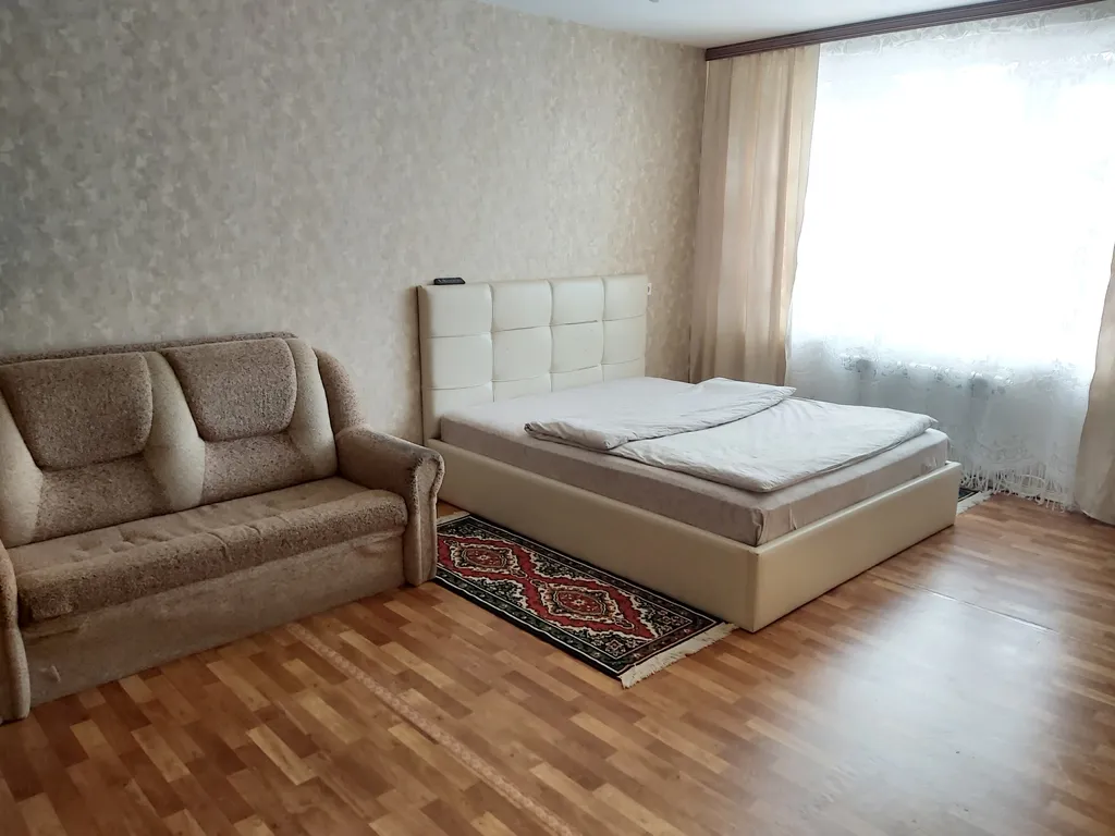 Большая квартира в начале города рядом с автовокзалом и парком