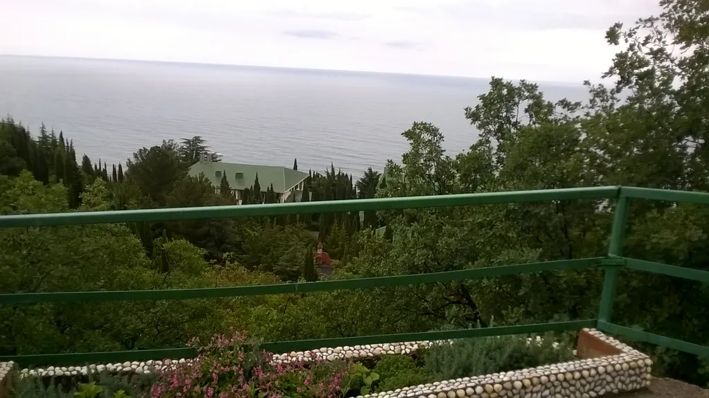 Уютная квартира с озелененным внутренним двориком