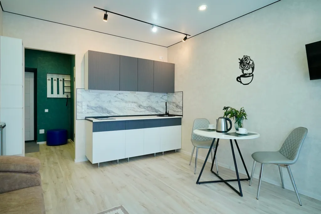 Суточный рай на Карла Маркса