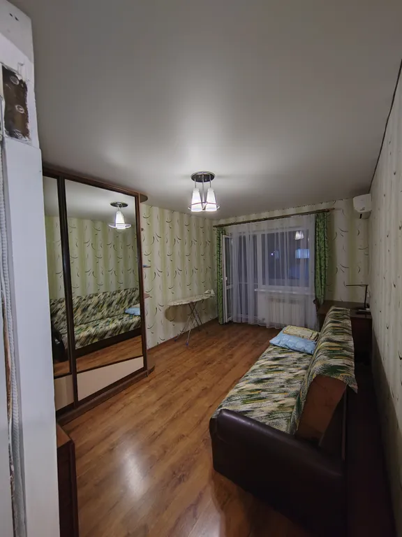 Трёхкомнатная квартира в 5 минутах от моря — аренда посуточно в Орджоникидзе