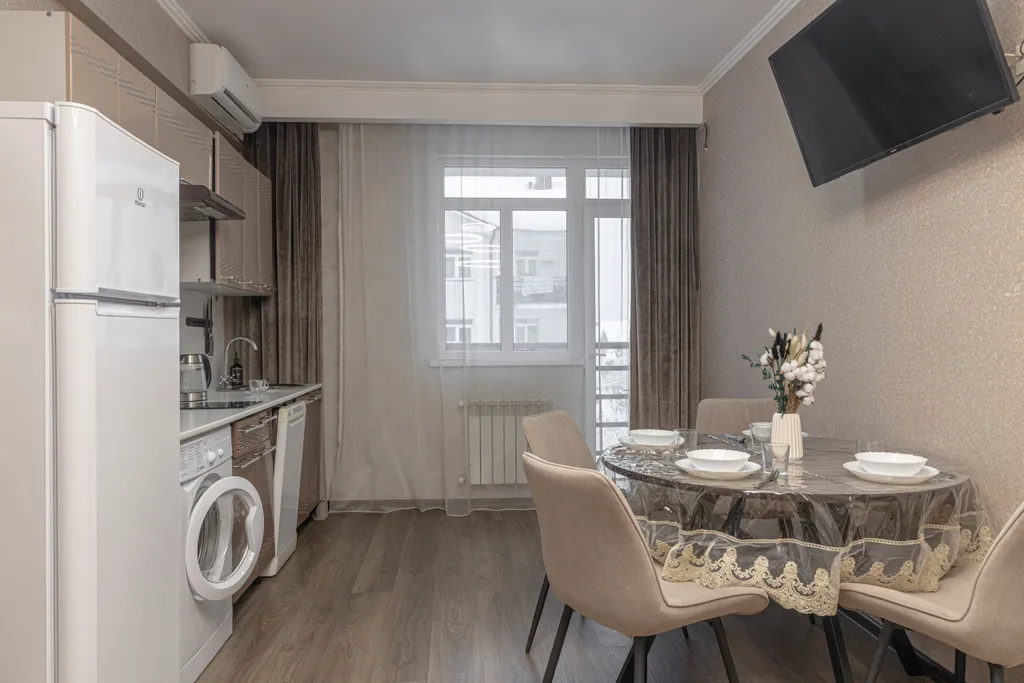 Современная уютная квартира после ремонта в центе курорта до 4 гостей