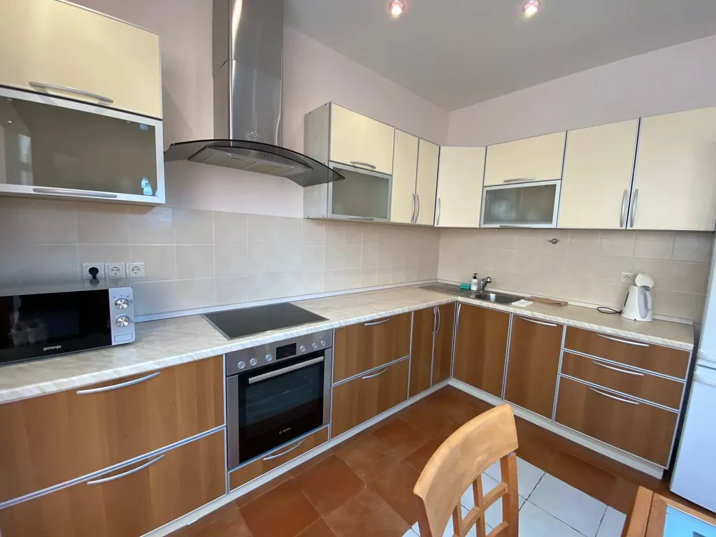 Евродвушка на Ларина