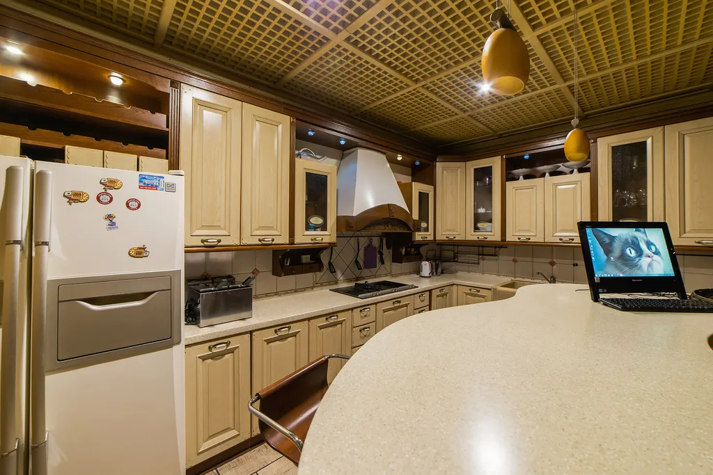 Дом-замок в Москве! Спа-зона, барбекю-зона внутри, караоке, кинозал...