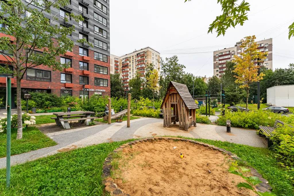 Уютная квартира у метро Молодежная