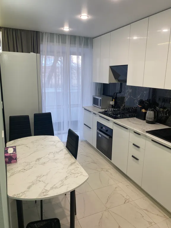 Уютная квартира с новым ремонтом на городских прудах