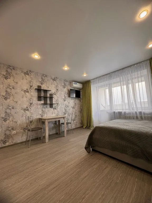 Просторная, уютная, с красивым видом на Китай студия в ЦЕНТРЕ ГОРОДА