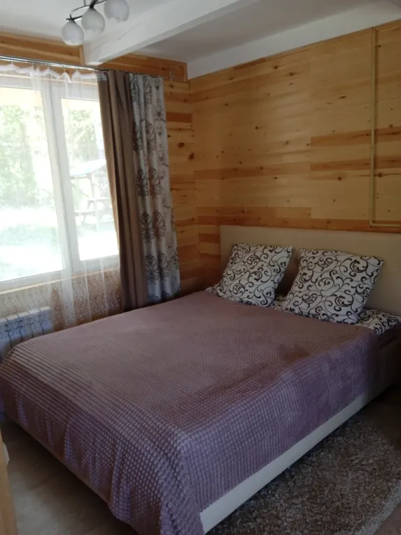 Дом для семьи с детьми с видом на озеро и горы