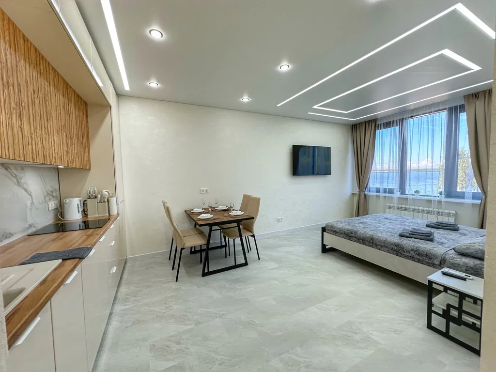 Студия на набережной