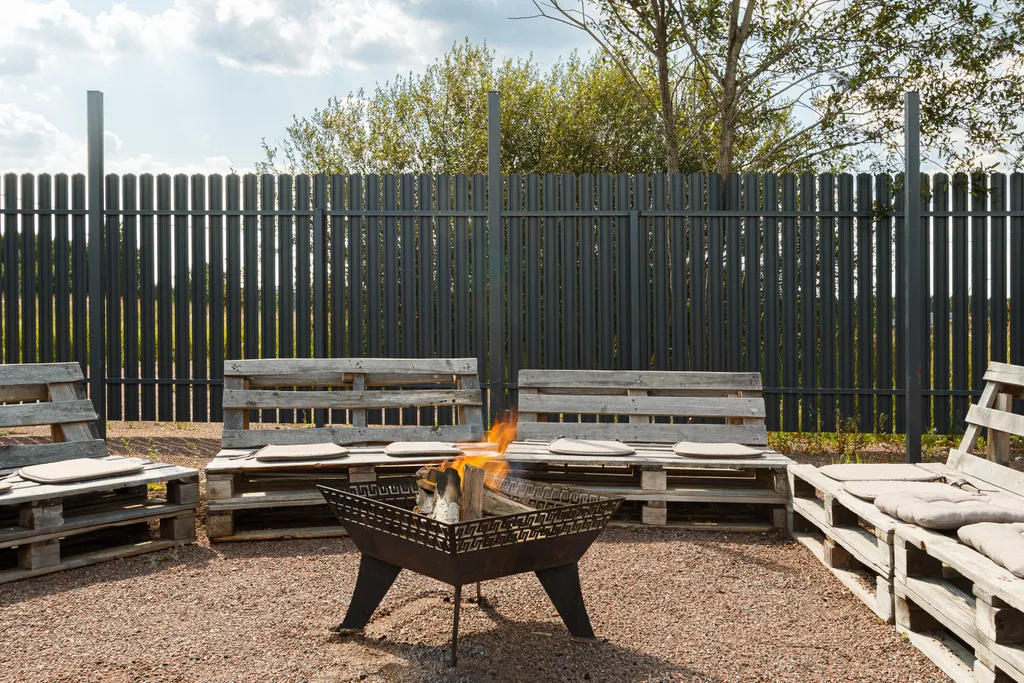 Семейный дом с костровой зоной и баней