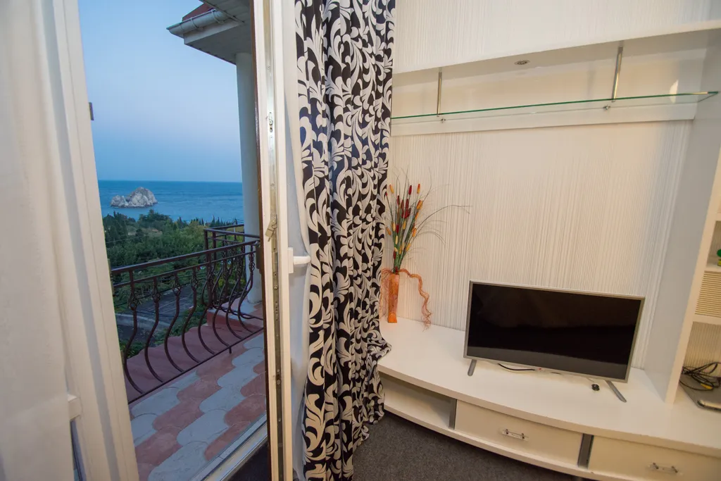 Квартира Апартаменты Андеграунд с видом на море — Гурзуф