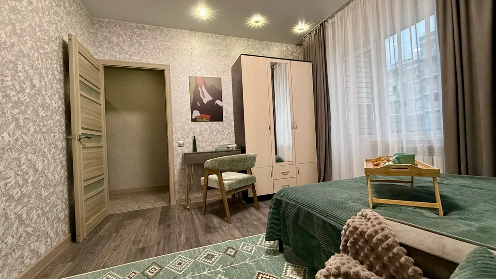 Просторная двушка у М-2