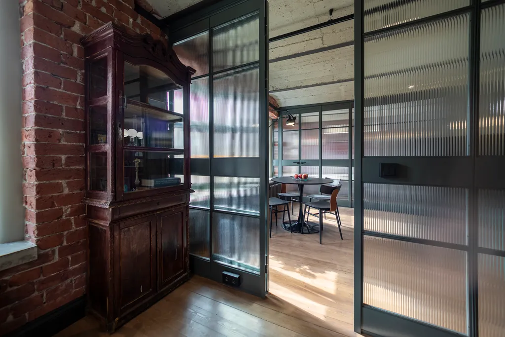 Квартира Квартира Дизайнерский лофт в тихом центре с видом на крыши — Санкт-Петербург