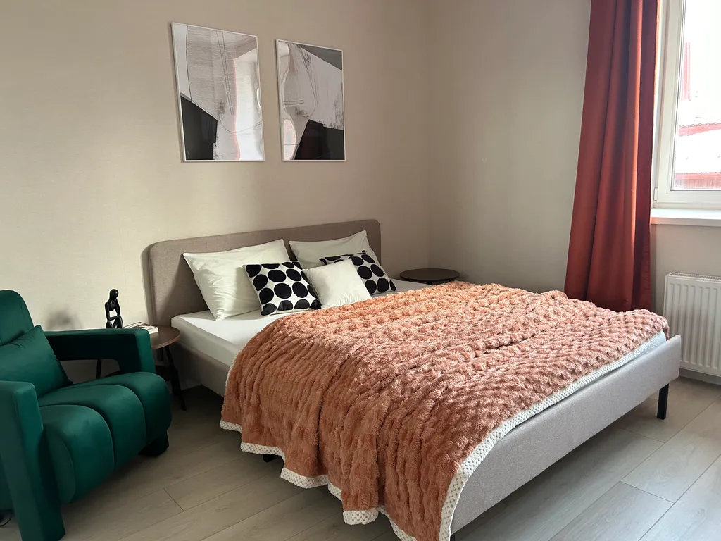 Трехкомнатные апартаменты в центре