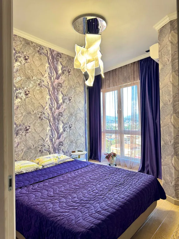 Просторная квартира с шикарным видом рядом с центральной набережной