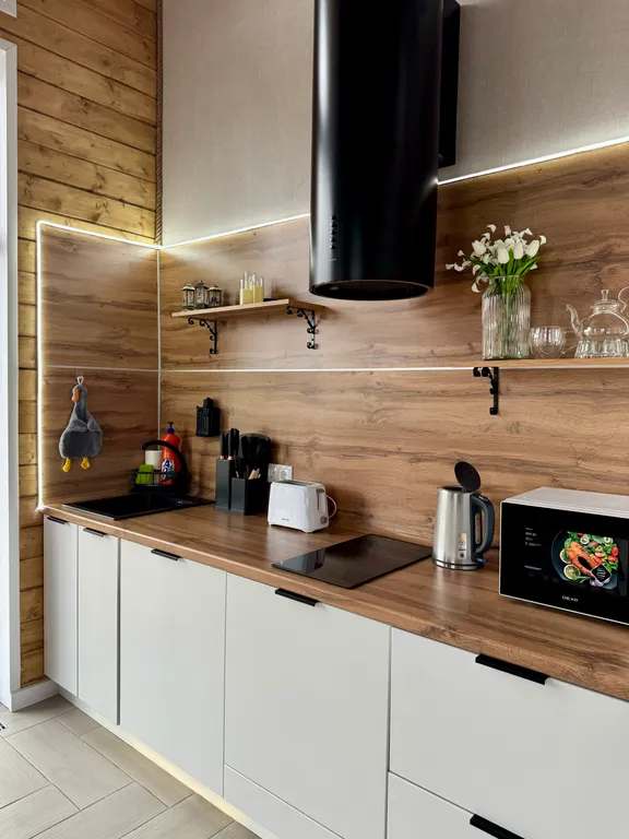 Шикарный дом у реки