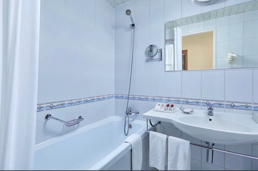 Измайлово Дельта 4* - Стандарт с 2 кроватями