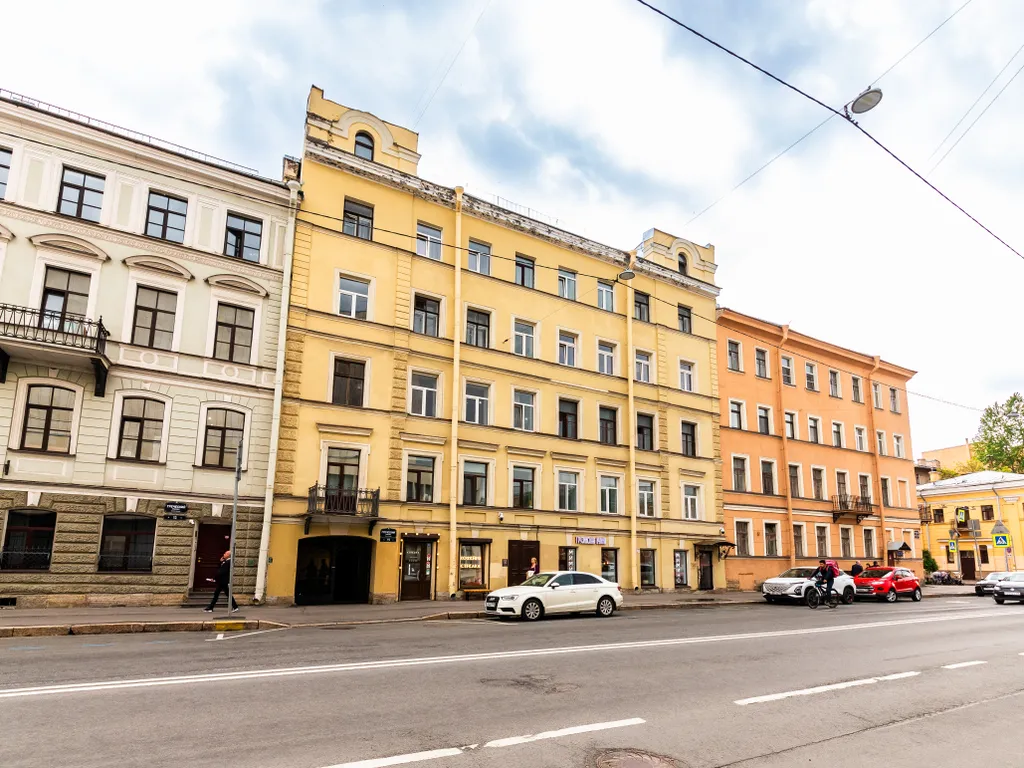 2-комнатная квартира у метро Площади Восстания