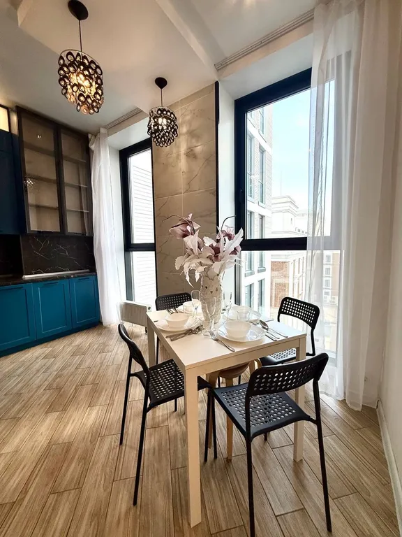 Трехкомнатные апартаменты на Гостином дворе