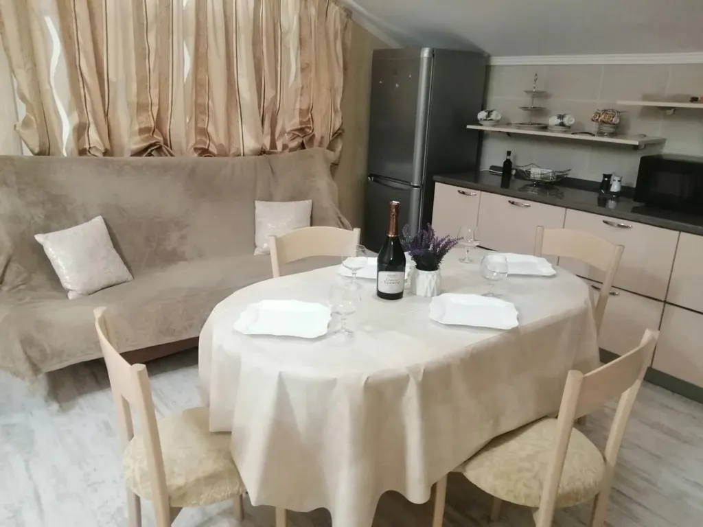 Апартаменты в 2 километрах от моря