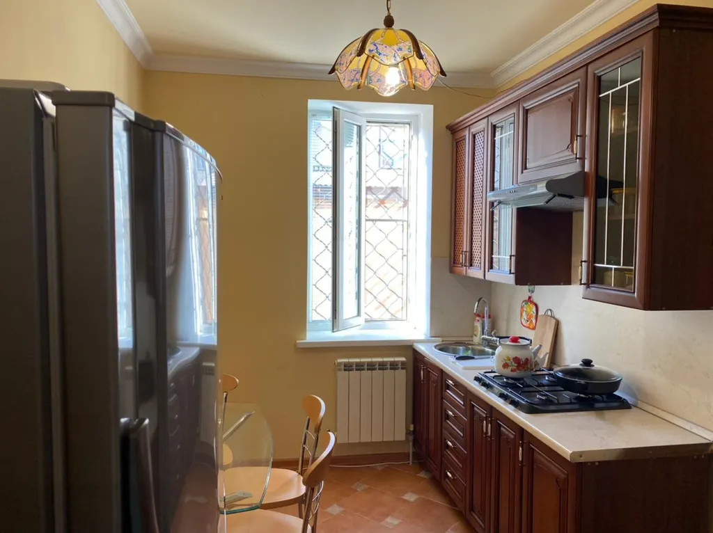 Благоустроенный уютный дом на берегу моря